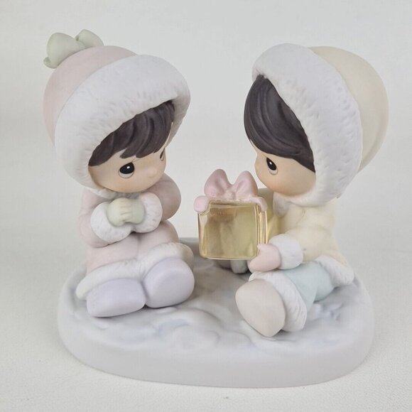 Precious Moments 530956 I ONLY HAVE ICE FOR YOU Christmas Figurine - Picture 3 of 9